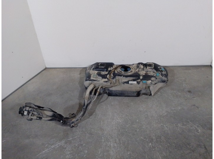 Recambio de deposito combustible para hyundai i20 ii (gb, ib) 1.2 referencia OEM IAM 31150C8000  CESTA 27