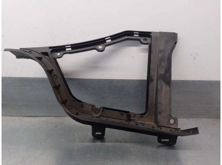 Recambio de moldura para infiniti fx 3.7 v6 cat referencia OEM IAM 648951CA0A 