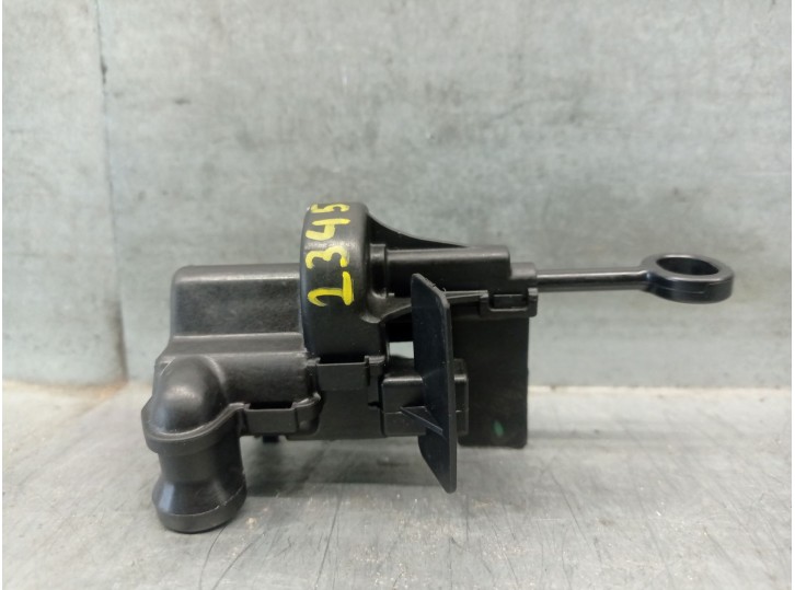 Recambio de motor cierre centralizado porton para peugeot 108 1.0 vti 72 referencia OEM IAM B000843380 B000843380 