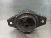 Replacement right engine mount for Land Rover Discovery (LT) 2.5 turbodiesel OEM IAM reference KKB102602 
