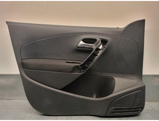 Recambio de guarnecido puerta delantera izquierda para volkswagen polo (6r1) 1.4 fsi referencia OEM IAM 156040022  5 PUERTAS