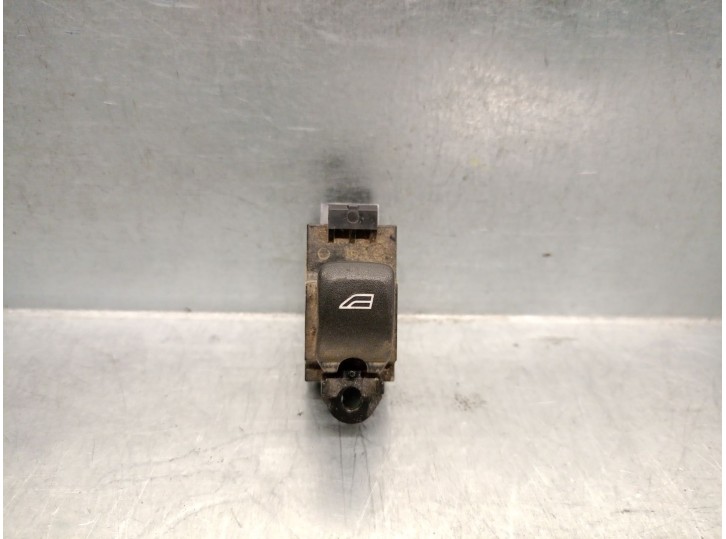 Recambio de mando elevalunas trasero izquierdo para volvo xc70 ii (136) d4 awd referencia OEM IAM 30773273 30773273 