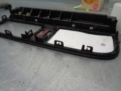 Recambio de molduras delanteras para volkswagen polo (6r1) 1.4 fsi referencia OEM IAM 6C0959823 M5889 