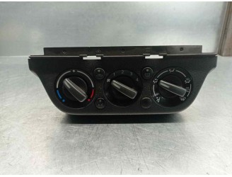 Replacement heater / air conditioning control for Suzuki Swift Sedan (MZ) 1.3 16V cat OEM IAM reference 7440062J30BJP 