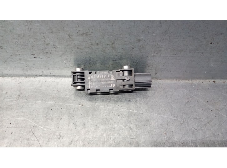 Recambio de sensor impacto para audi a3 (8p1) 1.9 tdi referencia OEM IAM 8E0959651A 8E0959651A 