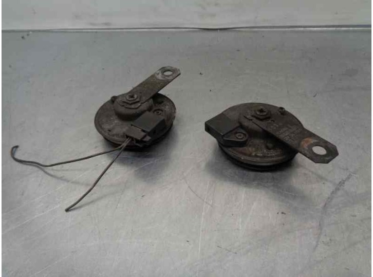 Recambio de claxon para toyota avensis verso (m20) 1998 referencia OEM IAM 8652020300 8652020300 