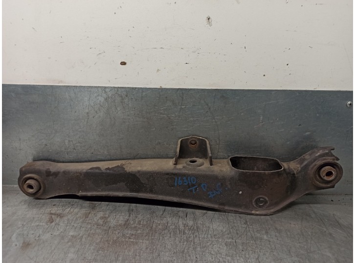 Recambio de brazo suspension inferior trasero derecho para mitsubishi outlander (cu0w) 2.4 4wd referencia OEM IAM MN100108  