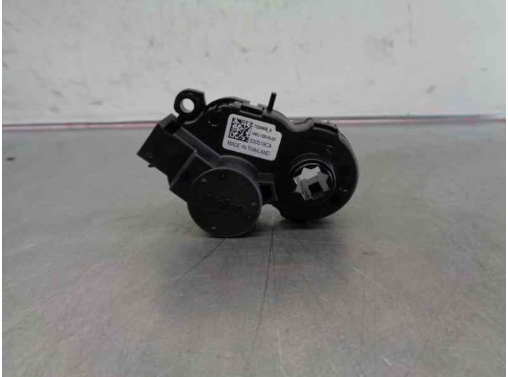 Recambio de motor calefaccion para dacia duster ii 1.6 sce cat referencia OEM IAM T32096BA  