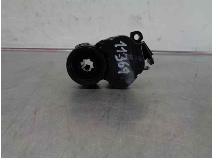 Recambio de motor calefaccion para dacia duster ii 1.6 sce cat referencia OEM IAM T32088BA  