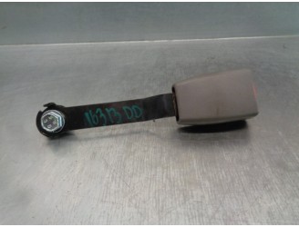 Recambio de enganche cinturon para ssangyong rodius xdi referencia OEM IAM 7466221000  DEL DER.