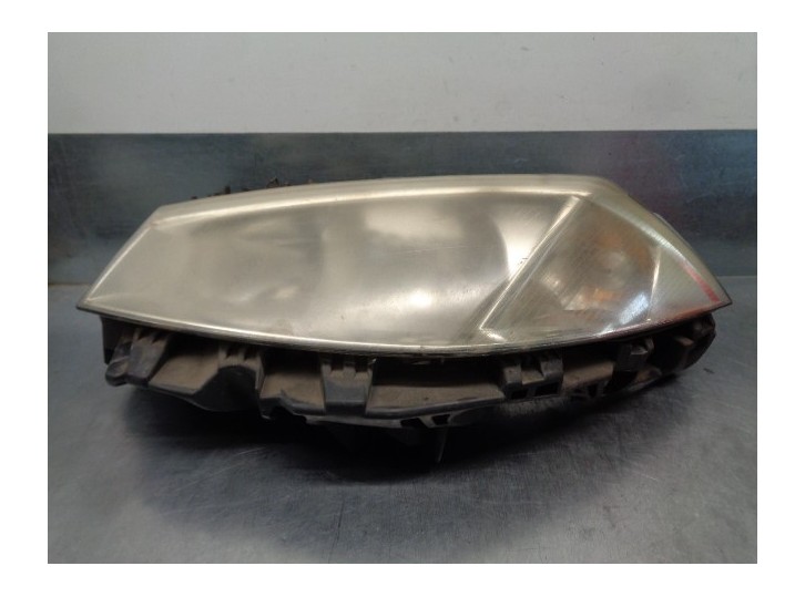Recambio de faro izquierdo para renault megane ii berlina 5p 1.9 dci diesel referencia OEM IAM 8200567431B  