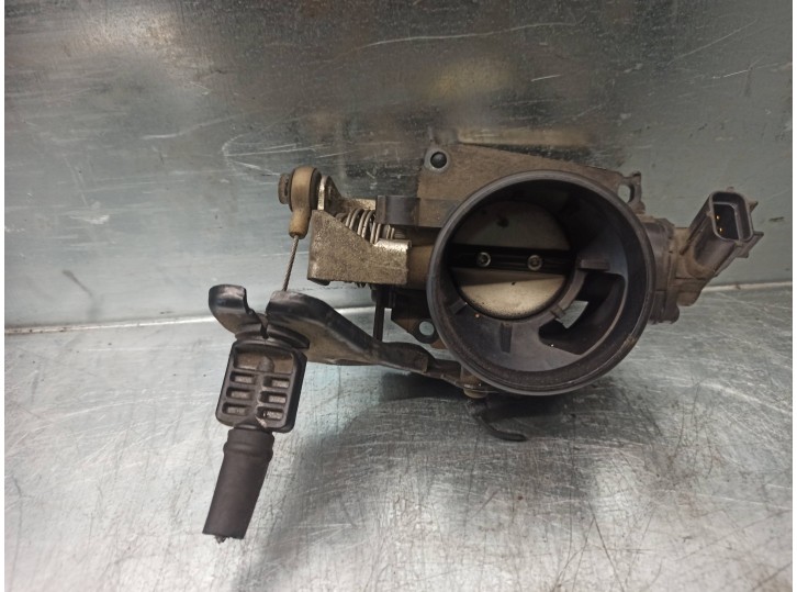 Replacement throttle body for Ford Focus Saloon (CAK) 1.6 16V CAT OEM IAM reference 030718H2 