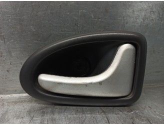 Recambio de maneta interior delantera derecha para nissan primastar (x..) kasten l1h1 2.9t referencia OEM IAM 8200028995  5 PUER