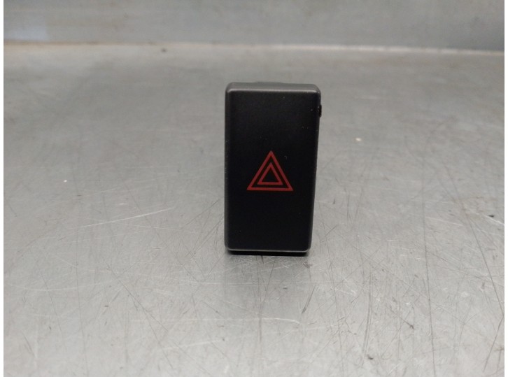 Recambio de warning para toyota avensis wagon (t25) 2.2 d-cat referencia OEM IAM 157963  