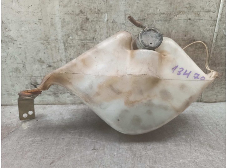 Recambio de deposito limpia para peugeot 309 1.6 referencia OEM IAM 9253263180  