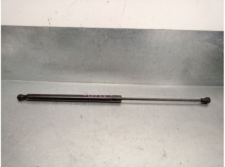 Recambio de amortiguadores capo para dacia sandero ii 1.0 sce 75 (b8jc, b8jd) referencia OEM IAM 654713274R 654713274R 