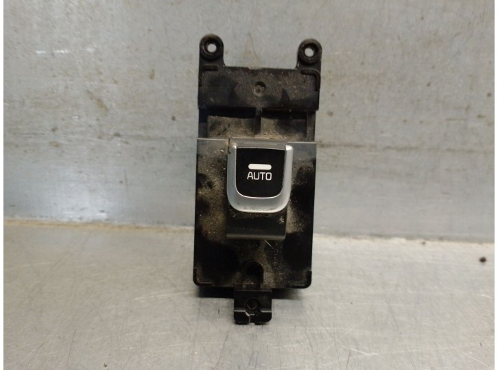 Recambio de mando elevalunas trasero derecho para kia sorento iii (um) 2.2 crdi referencia OEM IAM 93590C5100WK 93581C5100 