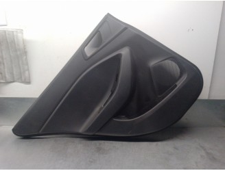 Recambio de guarnecido puerta trasera izquierda para hyundai i20 ii (gb, ib) 1.2 referencia OEM IAM 83330C8010 5 PUERTAS