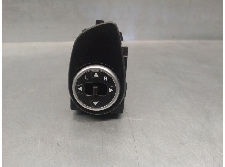 Recambio de mando retrovisor para hyundai i20 ii (gb, ib) 1.2 referencia OEM IAM 299140228  