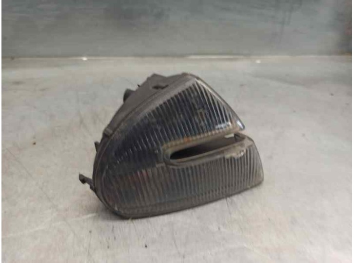 Replacement front left indicator for Alfa Romeo 147 (190) 1.9 JTD 16V Distinctive OEM IAM reference 46756281 3 DOORS