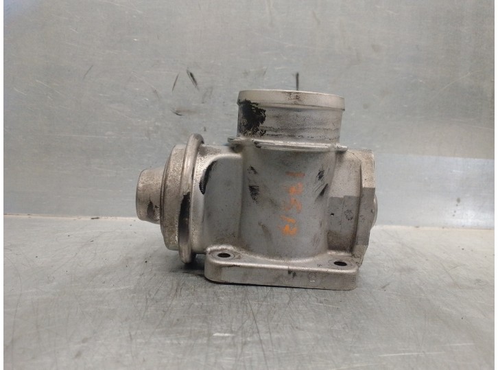 Replacement EGR valve for BMW 3 Series saloon (E36) 2.5 turbodiesel cat OEM IAM reference 11712247177 72192011 PIERBURG