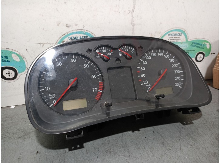 Recambio de cuadro instrumentos para volkswagen golf iv berlina (1j1) 2.0 referencia OEM IAM 1J0920805B  0263628501 BOSCH