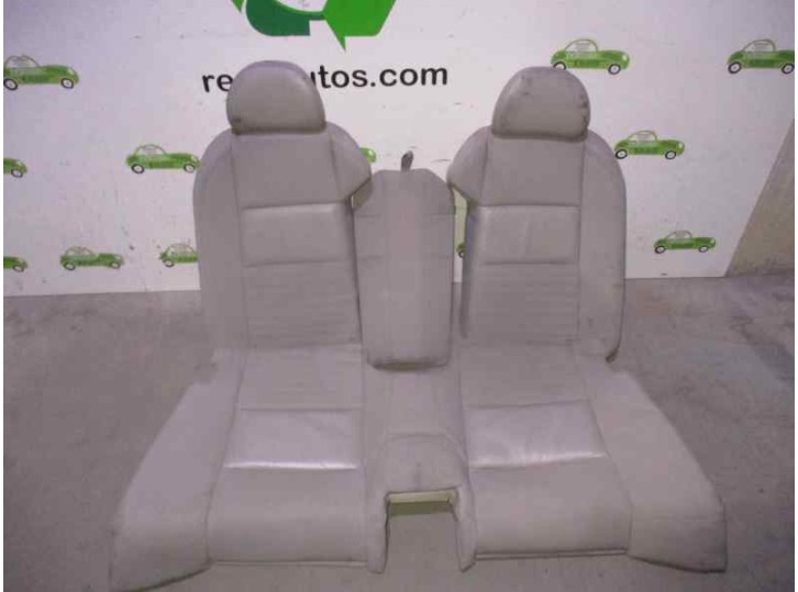 Recambio de asientos traseros para volvo c70 cabriolet 2.4 turbodiesel referencia OEM IAM CUERO GRIS 2 PUERTAS