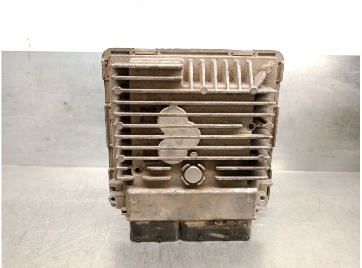 Recambio de centralita motor uce para seat leon (1p1) 1.6 tdi referencia OEM IAM 03L906023LF 5WP42915AA CONTINENTAL