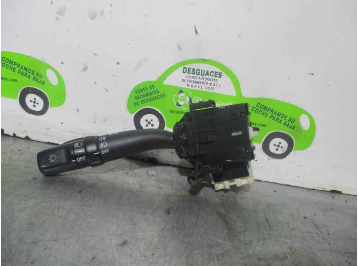 Recambio de mando luces para toyota avensis berlina (t25) 2.0 d-cat referencia OEM IAM 8414005110 173795 