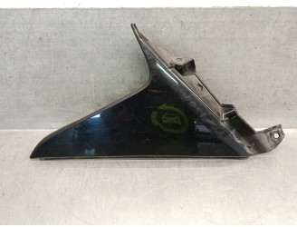 Recambio de molduras traseras para toyota yaris cross (mxp_) 1.5 hybrid a las 4 ruedas (mxpj15) referencia OEM IAM 768070D010 76