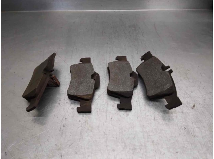 Recambio de pastillas de freno para mercedes-benz clase cls (w219) 3.0 cdi cat referencia OEM IAM   