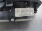 Recambio de mando elevalunas delantero izquierdo para toyota avensis berlina (t25) 2.0 d-cat referencia OEM IAM 8482005100 