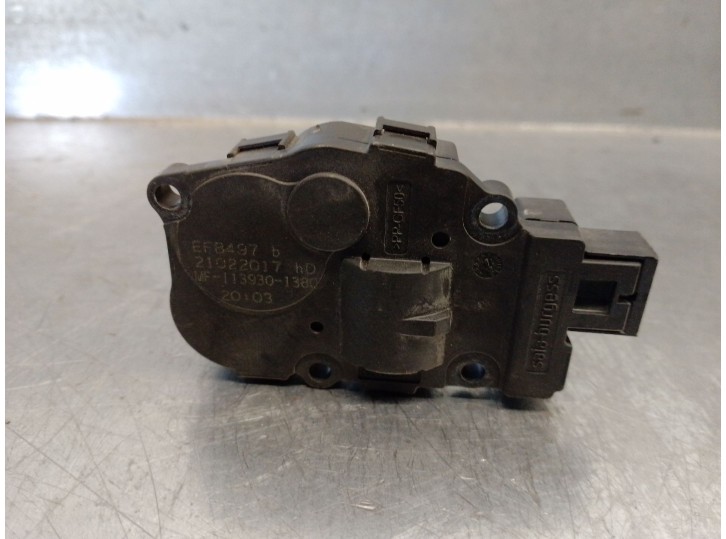 Recambio de motor apertura trampillas climatizador para jaguar xe (x760) 2.0 d referencia OEM IAM EFB497B  