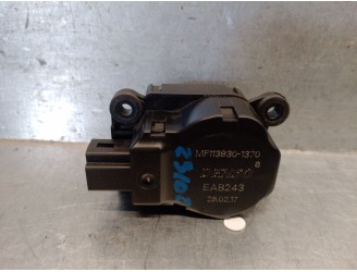 Recambio de motor apertura trampillas climatizador para jaguar xe (x760) 2.0 d referencia OEM IAM EAB243 