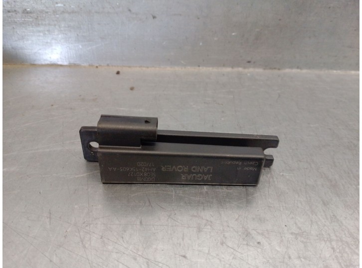 Recambio de antena para jaguar xe (x760) 2.0 d referencia OEM IAM AH4215K603AA  