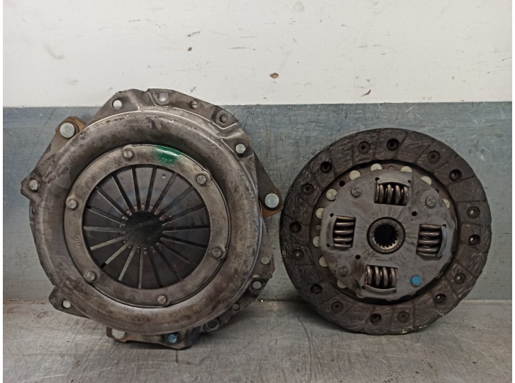 Recambio de kit embrague para citroën c15 1.4 (150f. k1f. k1g) referencia OEM IAM 118012410 118012410 LUK