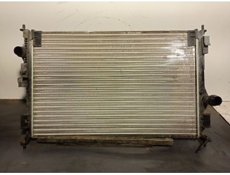 Recambio de radiador agua para citroën c4 picasso ii 1.2 thp 130 referencia OEM IAM 9675747980 636014 NISSENS