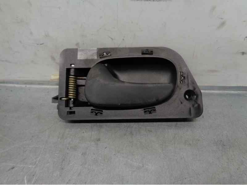 Recambio de maneta interior delantera izquierda para renault laguna (b56) 2.0 referencia OEM IAM 7700823286  