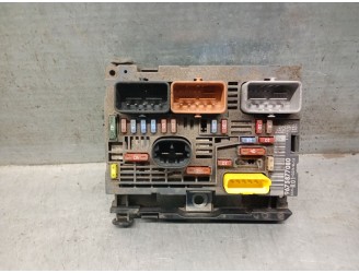 Recambio de caja reles / fusibles para citroën c4 picasso i monospace (ud_) 2.0 hdi 150 referencia OEM IAM 9675877080 9675877080