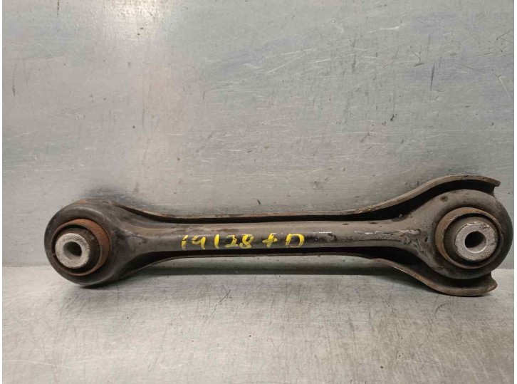 Recambio de brazo suspension superior trasero derecho para ssangyong rodius 2.7 turbodiesel cat referencia OEM IAM 665926  