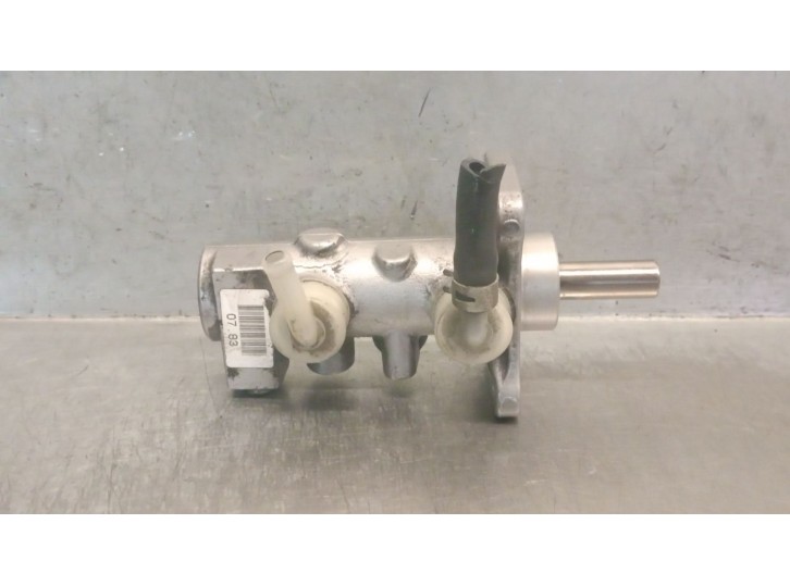 Replacement brake master cylinder for Mitsubishi Canter Mitsubishi Canter OEM IAM reference 7F21 NISSIN