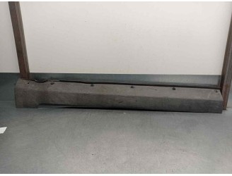 Replacement side skirt for Chevrolet Captiva 2.2 VCDI LT 2WD OEM IAM reference 96804212 