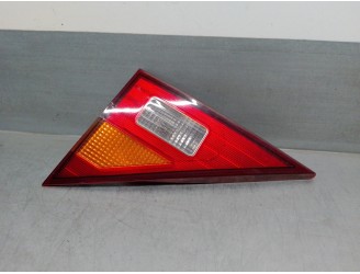 Recambio de piloto trasero derecho para ssangyong rodius 2.7 turbodiesel cat referencia OEM IAM 8360221211 DE PORTON 5 PUERTAS