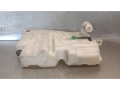 Replacement washer reservoir for Mitsubishi Canter Mitsubishi Canter OEM IAM reference 4M42 