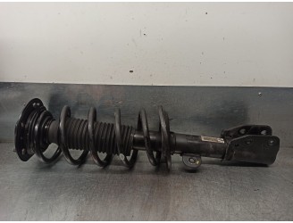 Replacement front right shock absorber for Chevrolet Captiva 2.2 VCDi LT 2WD OEM IAM reference 20945998 SA010B004 