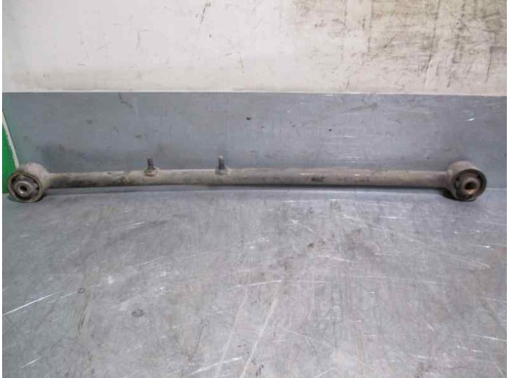 Recambio de brazo suspension inferior trasero derecho para kia carens 1.8 cat referencia OEM IAM 