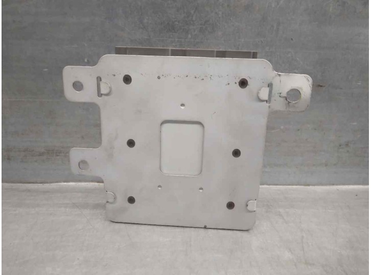 Recambio de modulo electronico para ssangyong rodius 2.7 turbodiesel cat referencia OEM IAM 8716121101  