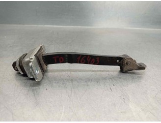 Recambio de bisagra puerta para chevrolet captiva 2.2 vcdi lt 2wd referencia OEM IAM 95929942 95929942 