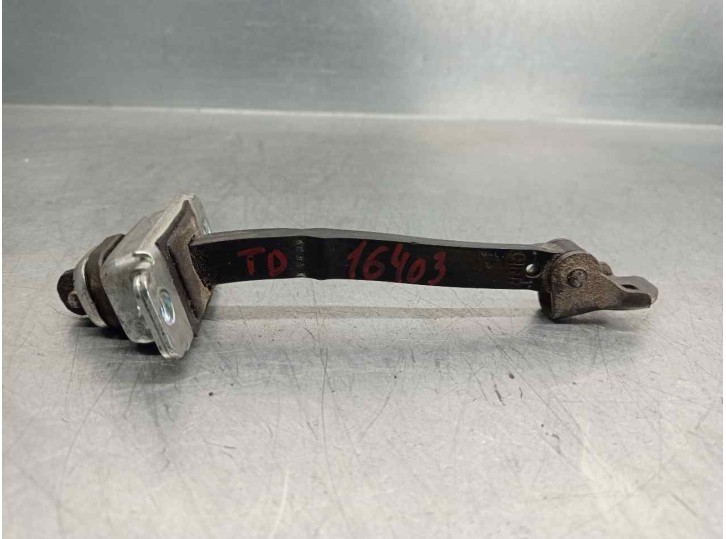 Recambio de bisagra puerta para chevrolet captiva 2.2 vcdi lt 2wd referencia OEM IAM 95929942 95929942 