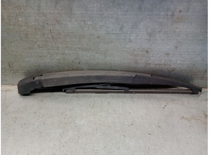 Recambio de brazo limpia trasero para ford ka (ru8) 1.3 tdci referencia OEM IAM 1554050 1554050 